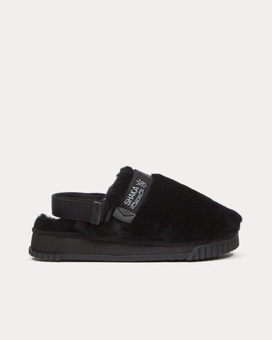 Shaka Snug Clog Mouton Black Slip Ons