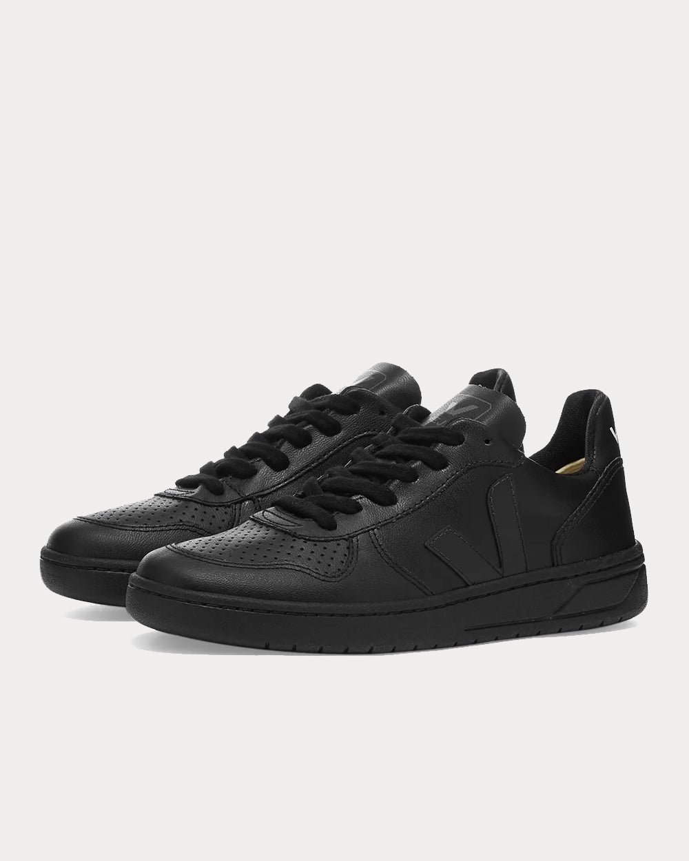 Veja V-10 CWL Triple Black Low Top Sneakers - 2