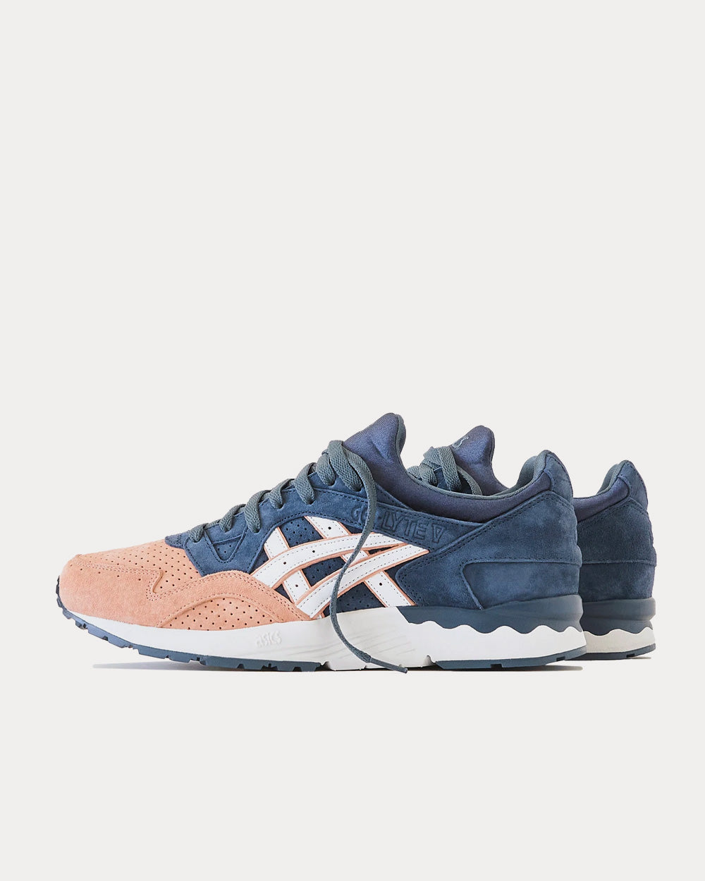 Asics x Kith Gel-Lyte V Salmon Toe Low Top Sneakers - 4