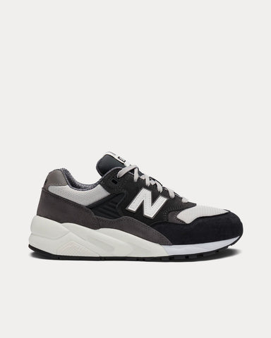 New Balance x Comme des Garçons Homme MT580 Black Low Top Sneakers