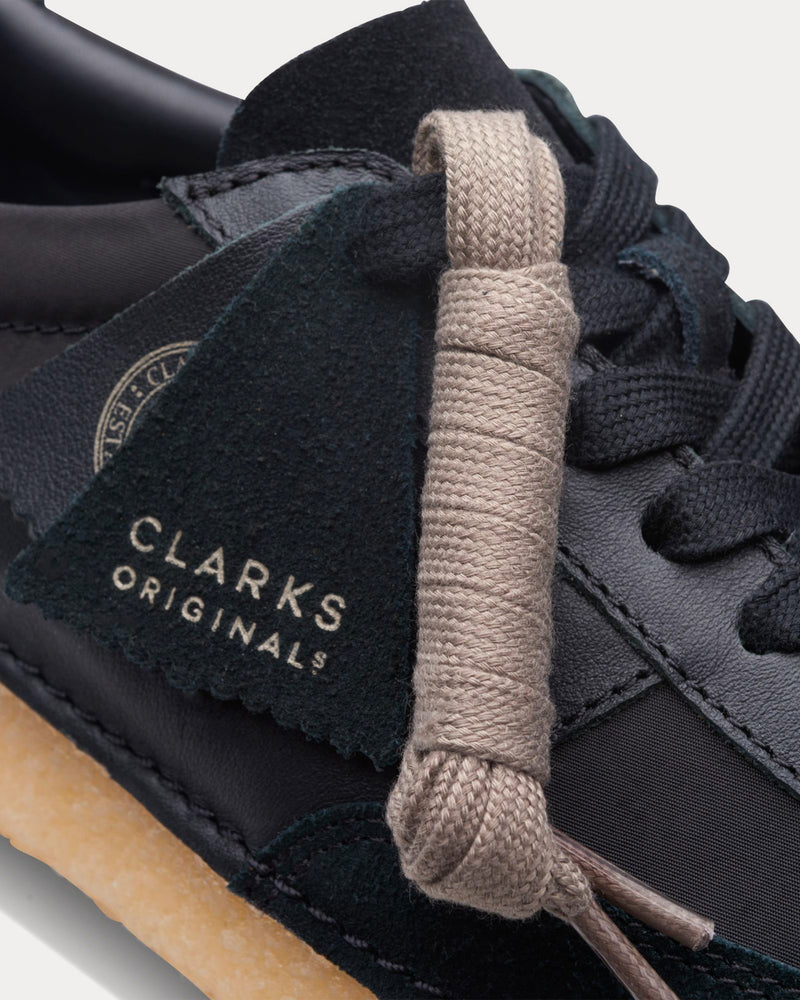 Clarks Natalie Run Black Combination Low Top Sneakers - 5