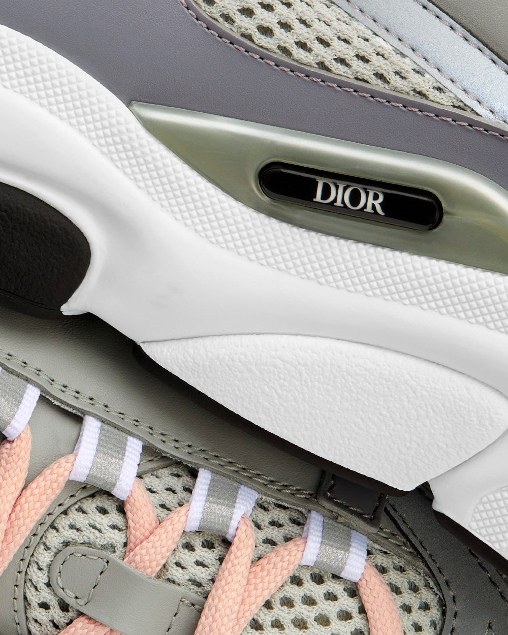 Dior - B22 Gray Technical Mesh and Smooth Calfskinn Low Top Sneakers