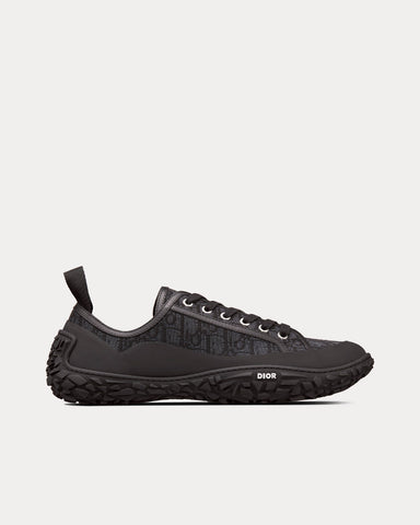 Dior B28 Black Dior Oblique Jacquard and Rubber Low Top Sneakers