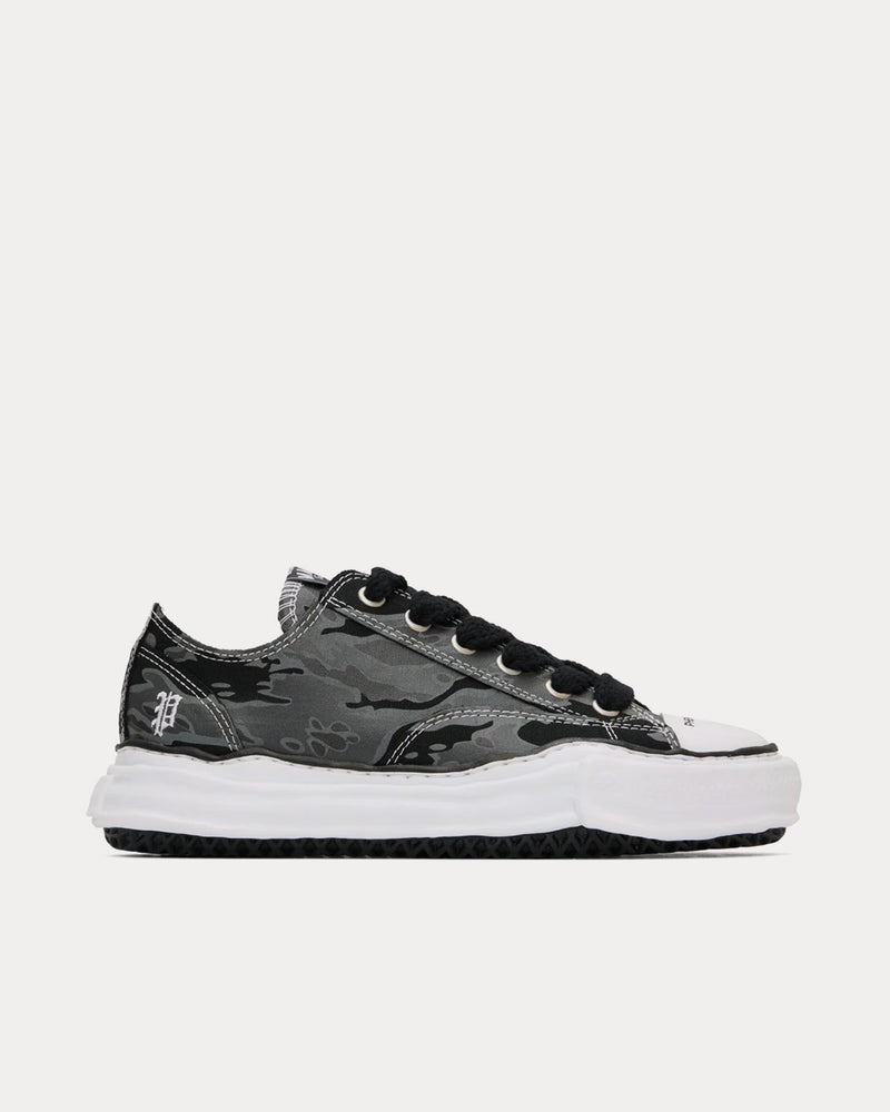 Mihara Yasuhiro x Mastermind x Phenomenon Camo Outer Black / Grey Low Top Sneakers - 1