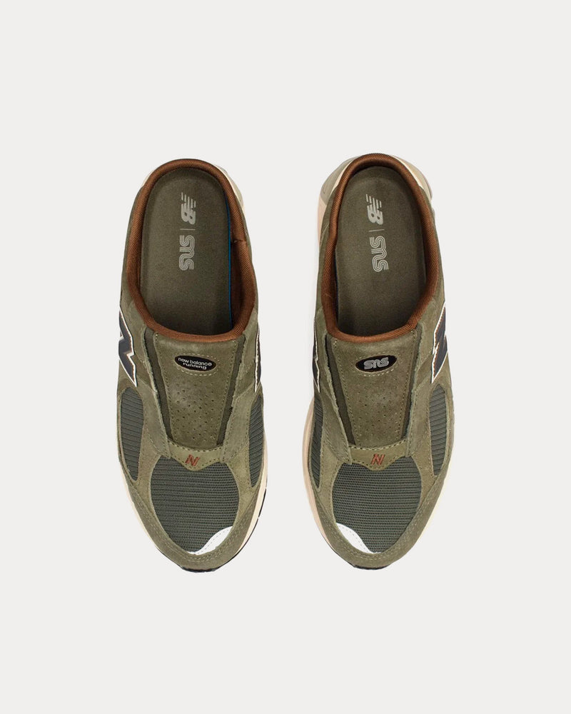 New Balance x SNS 2002R Mule Desert Palm Slip On Sneakers - 2