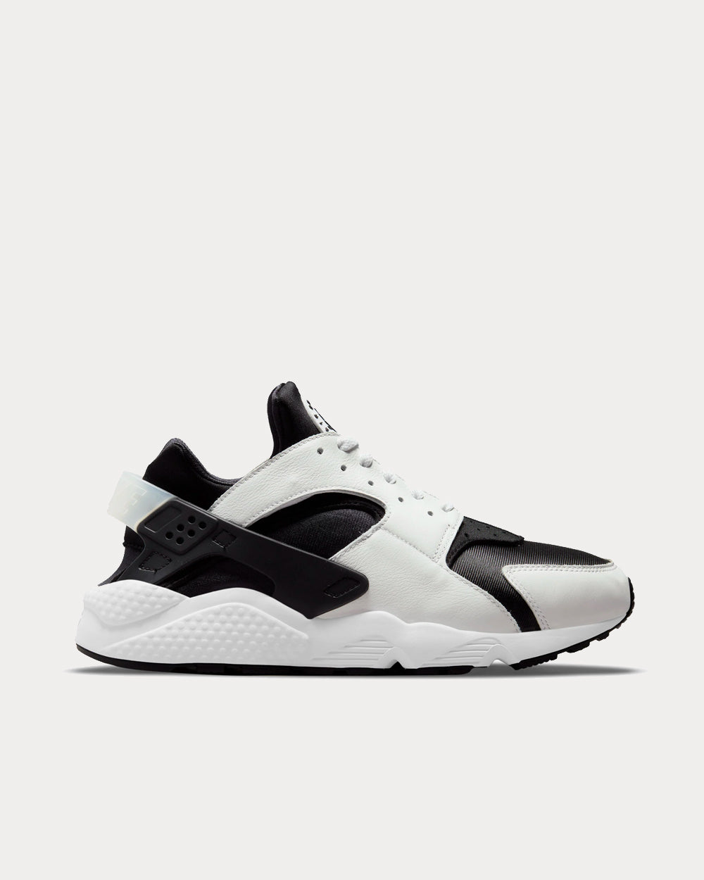 Nike Air Huarache Orca Black / White Low Top Sneakers - 1