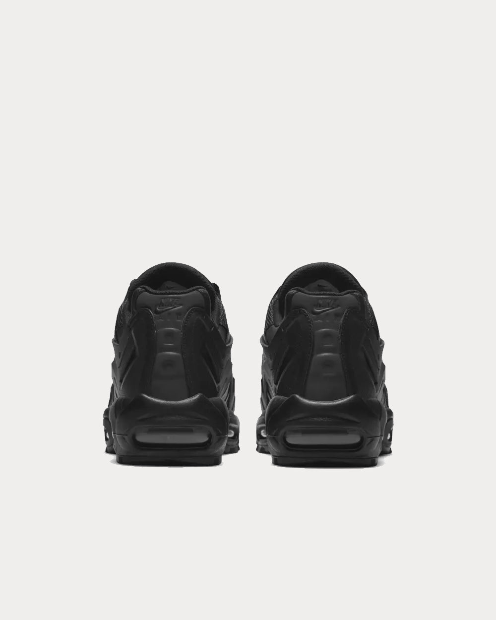 Nike Air Max 95 NDSTRKT Black Low Top Sneakers - 5