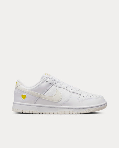 Nike Dunk Low 'Yellow Heart' Low Top Sneakers