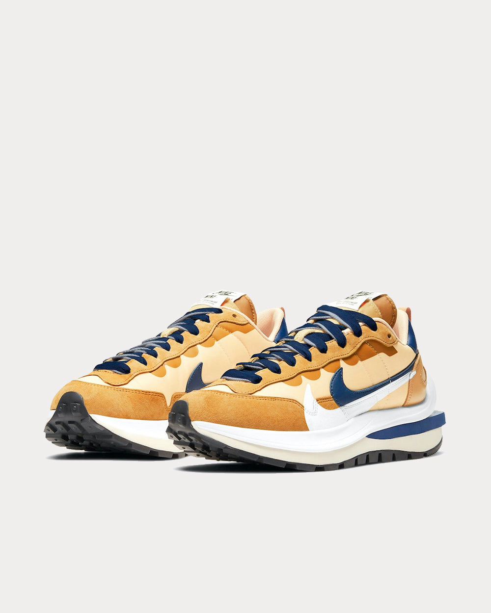 Nike x sacai VaporWaffle Sesame Blue Void Low Top Sneakers Sneak in Peace