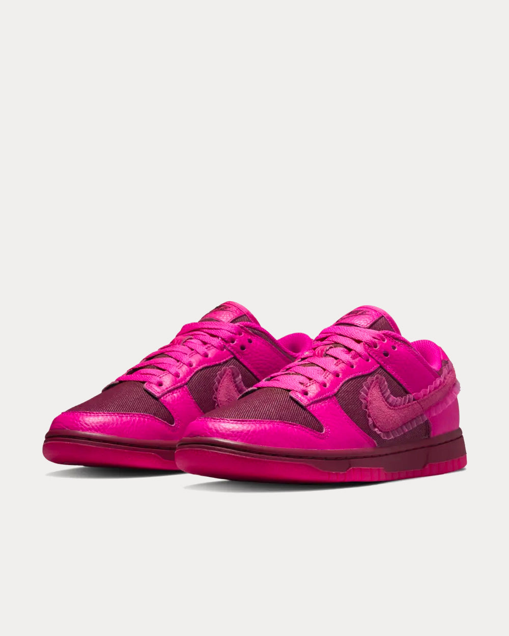 Hot pink nike dunks best sale