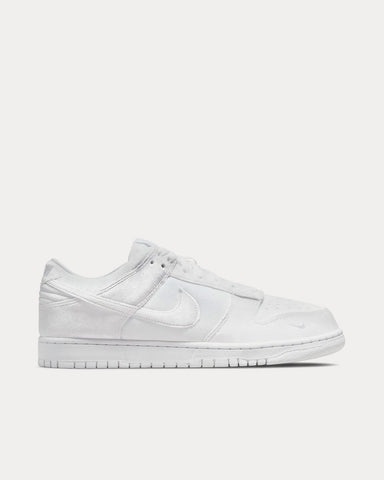 Nike x Comme des Garçons Dunk Low Velvet White Low Top Sneakers