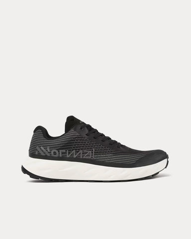 NNormal Kjerag Black Running Shoes