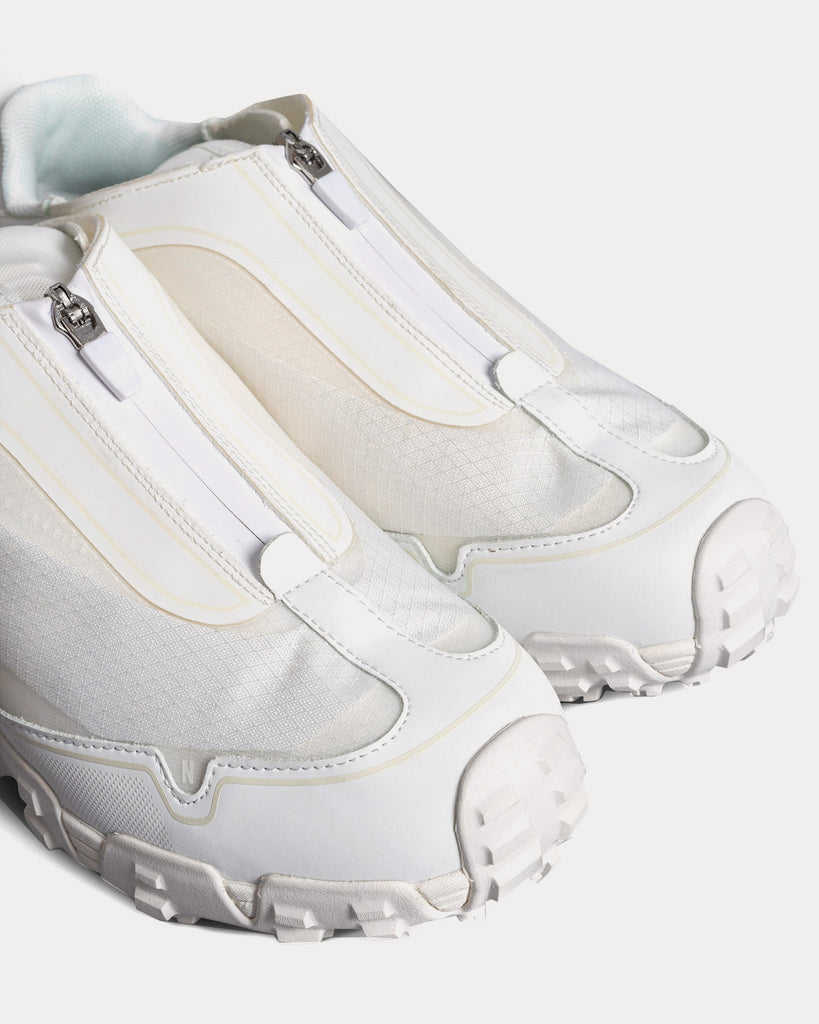 ARKTISK Zip Up Runner White Running Shoes