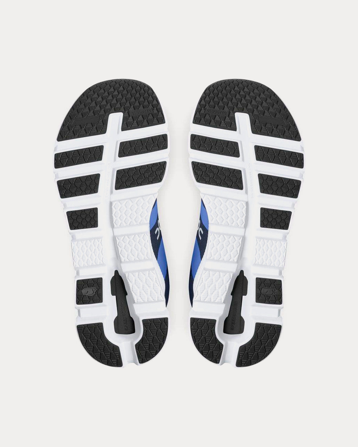 On Running Cloudrunner Chambray / Midnight Running Shoes - 5