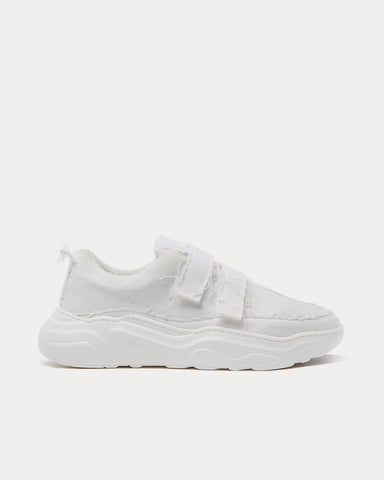 Phileo 002 Strong Triple White Low Top Sneakers