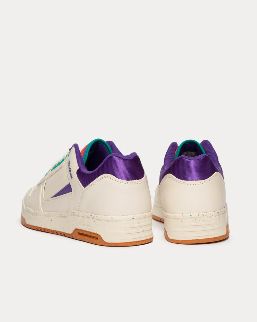 White and purple deals pumas