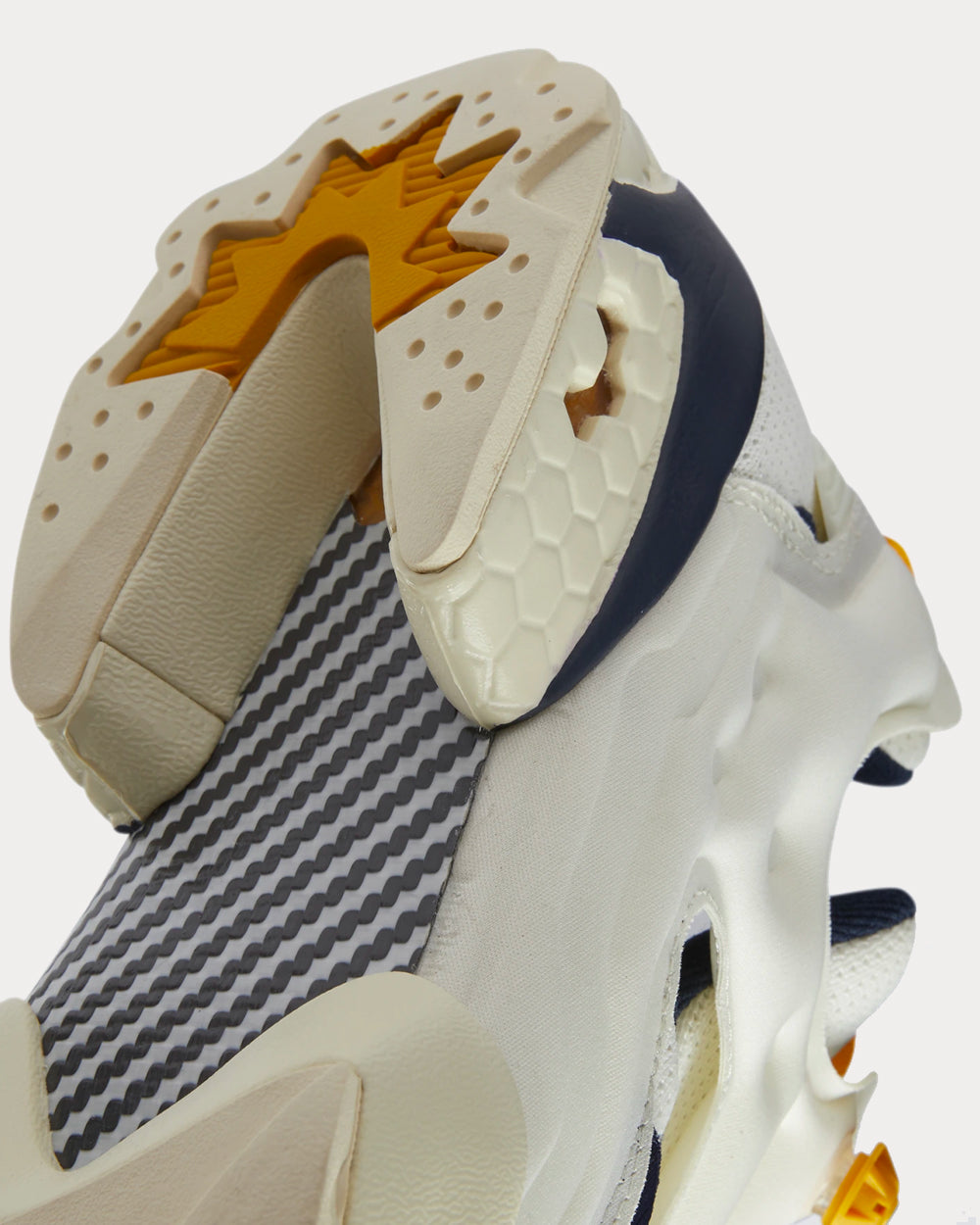 Reebok Instapump Fury Chalk / Alabaster / Vector Navy Low Top Sneakers - 4