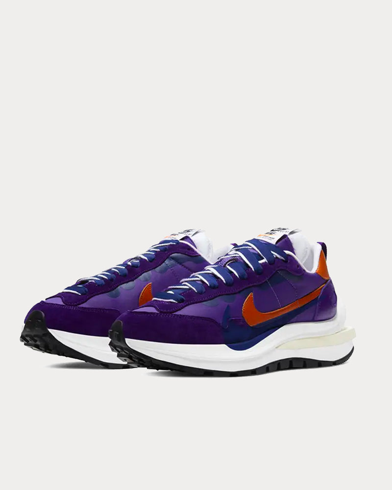 Nike x sacai VaporWaffle Dark Iris / Campire Orange Low Top Sneakers - 2