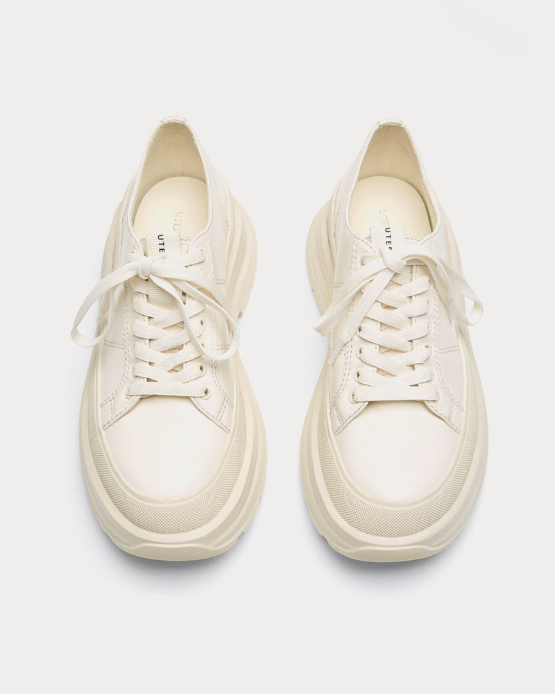 Uterqüe Monochrome Cream Low Top Sneakers - 3