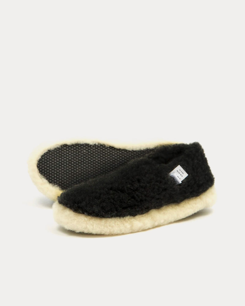 Yoko Wool Siberian Wool Black Slip Ons - 5